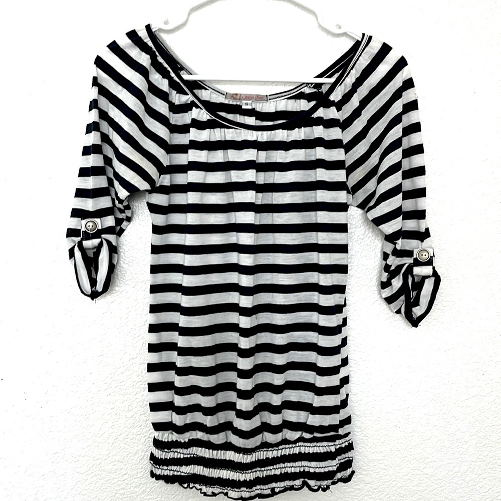 JULIES CLOSET brand Navy Blue and White Striped Top. Size S